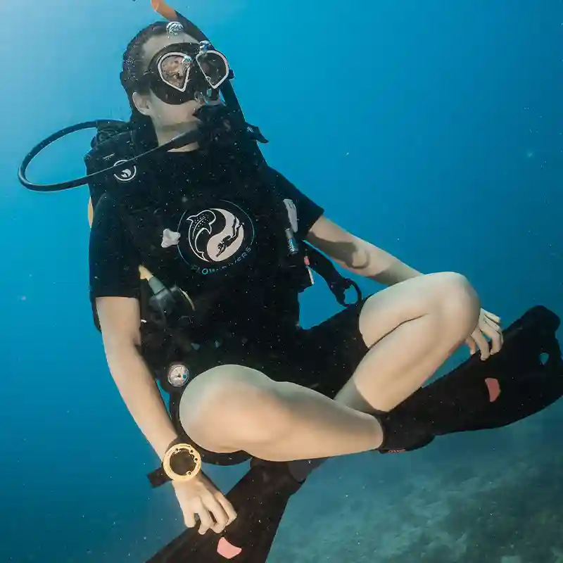 Neutral Buoyancy Hover Practice in Koh Tao Diver practising a controlled hover during a Peak Performance Buoyancy course in Koh Tao